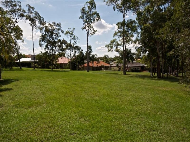 20 Hazel Court, Arundel QLD 4214