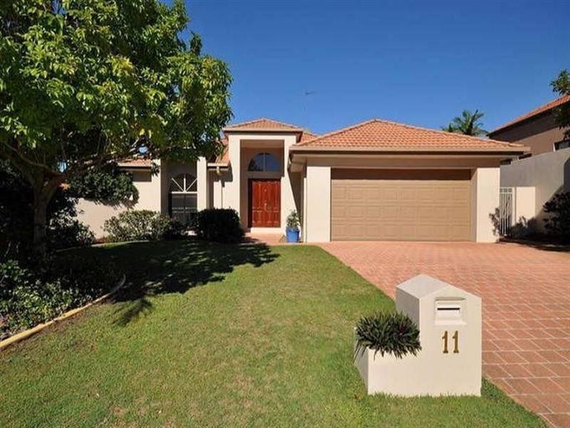 11 Adeliza Court, Arundel QLD 4214