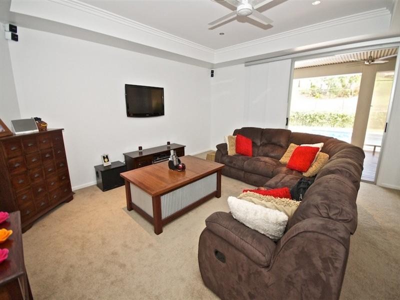 3 Chisel Court, Parkwood QLD 4214