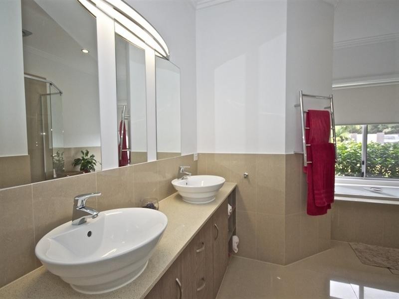 3 Chisel Court, Parkwood QLD 4214