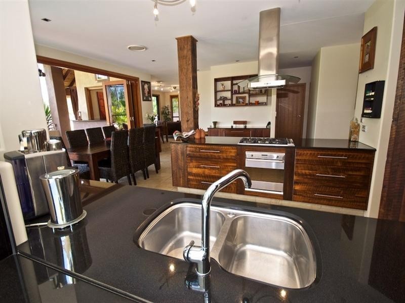 19 Torquay Place, Arundel QLD 4214