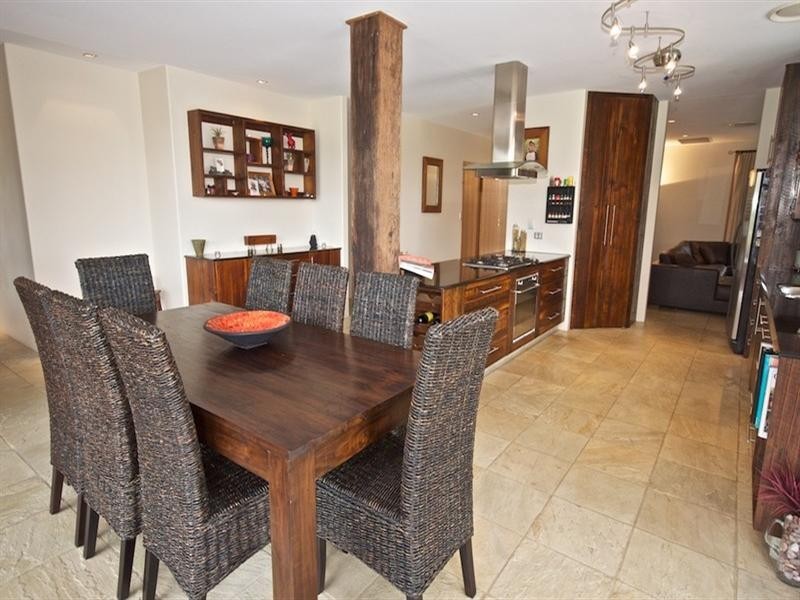 19 Torquay Place, Arundel QLD 4214