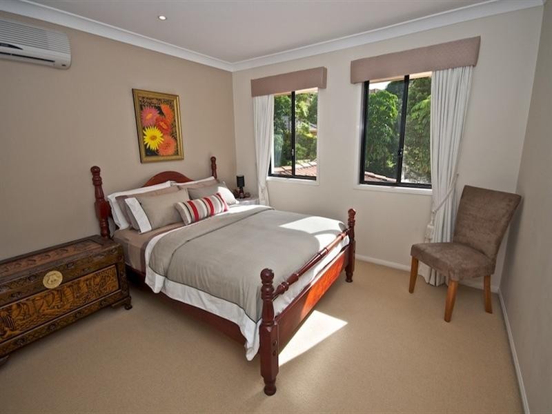 12 O’Brien Court, Arundel QLD 4214