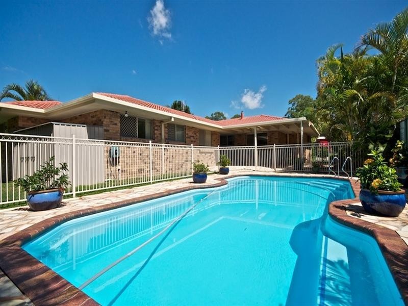 17 Fadden Close, Arundel QLD 4214