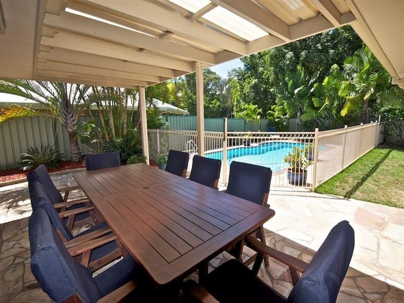 17 Fadden Close, Arundel QLD 4214