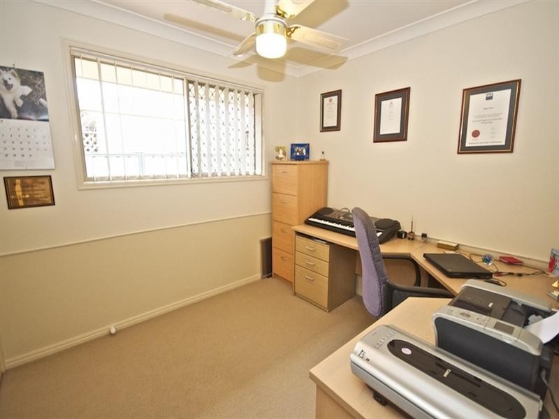 17 Fadden Close, Arundel QLD 4214