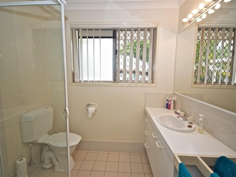17 Fadden Close, Arundel QLD 4214