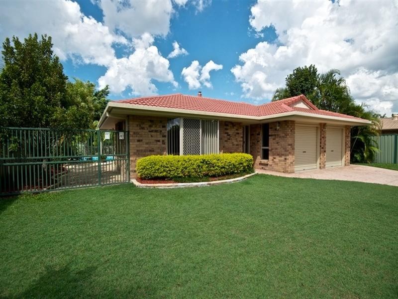 17 Fadden Close, Arundel QLD 4214