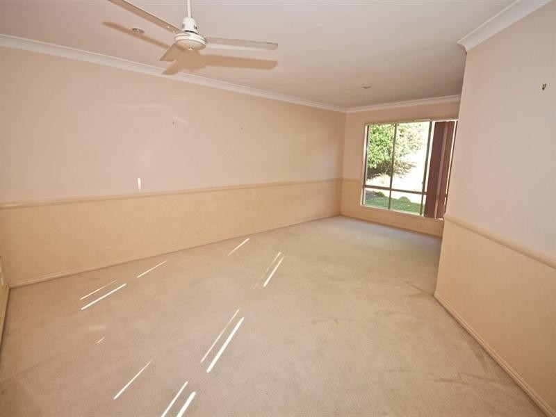 21 Zeller Crescent, Arundel QLD 4214