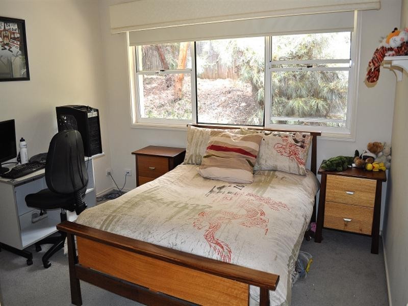 6 Pearson Close, Arundel QLD 4214