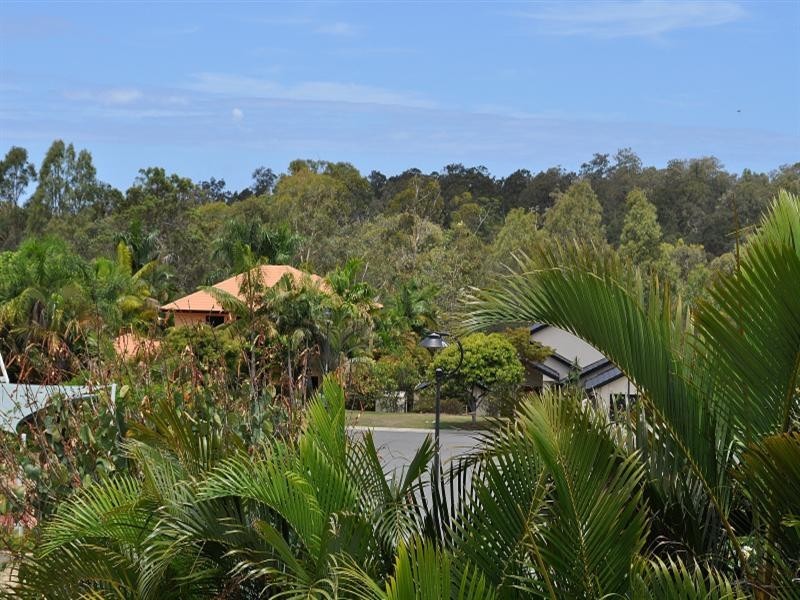 6 Pearson Close, Arundel QLD 4214