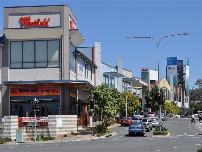 6 Pearson Close, Arundel QLD 4214