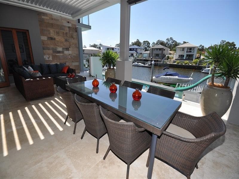 8 North Quay Drive, Biggera Waters QLD 4216