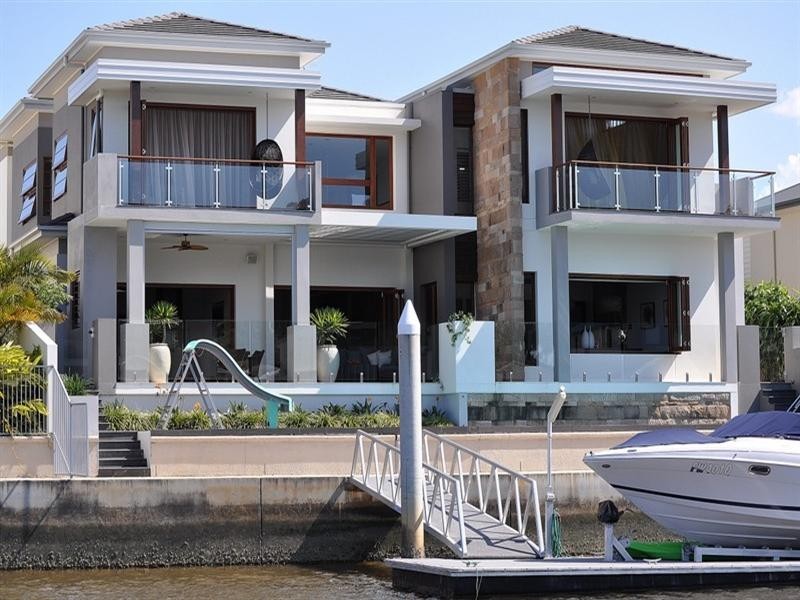 8 North Quay Drive, Biggera Waters QLD 4216