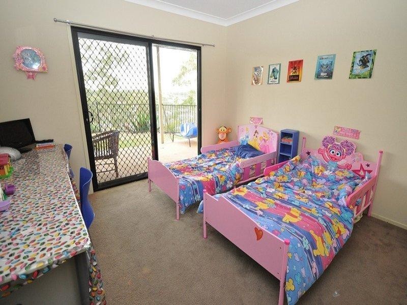 35 Midway Terrace, Pacific Pines QLD 4211