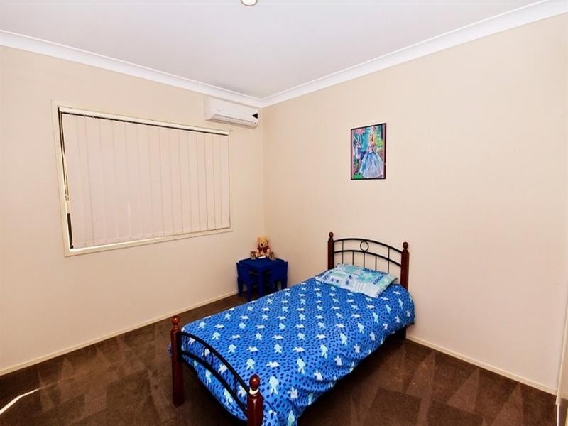 35 Midway Terrace, Pacific Pines QLD 4211