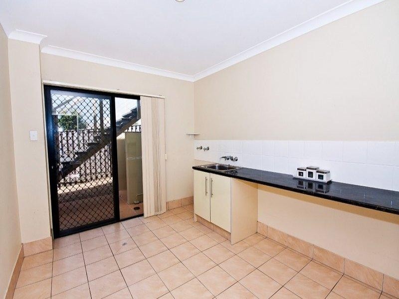35 Midway Terrace, Pacific Pines QLD 4211