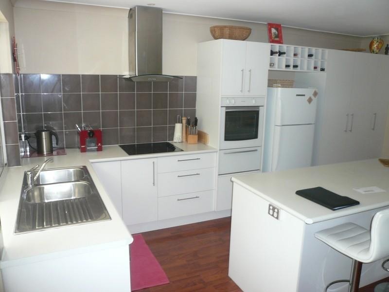 5 Avon Court, Pacific Pines QLD 4211