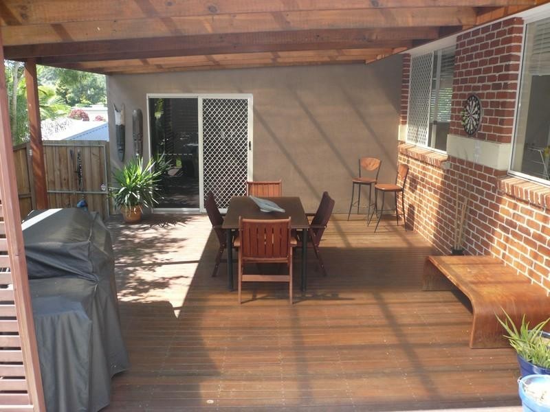 5 Avon Court, Pacific Pines QLD 4211