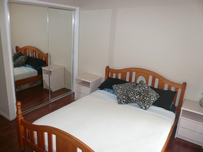 5 Avon Court, Pacific Pines QLD 4211