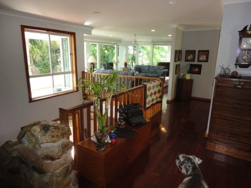 39 Uplands Drive, Parkwood QLD 4214