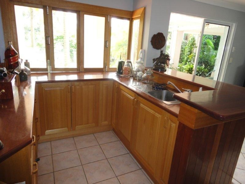 39 Uplands Drive, Parkwood QLD 4214