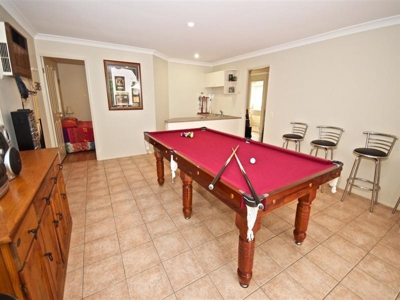 4 Tulipwood Court, Arundel QLD 4214