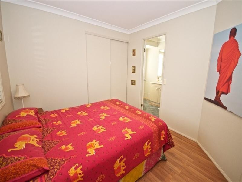 4 Tulipwood Court, Arundel QLD 4214