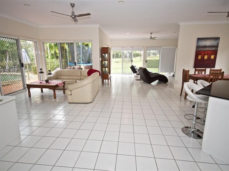 50 Fitzalan Circuit, Arundel QLD 4214