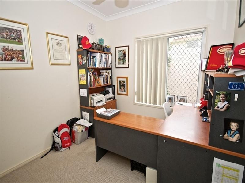 50 Fitzalan Circuit, Arundel QLD 4214