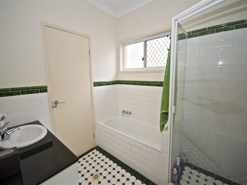 50 Fitzalan Circuit, Arundel QLD 4214