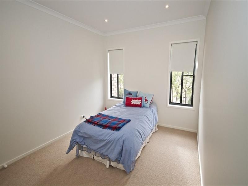 13 Neri Crescent, Arundel QLD 4214