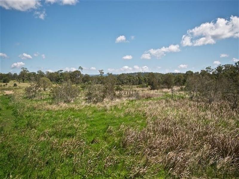 84 Golden Bear Drive, Arundel QLD 4214