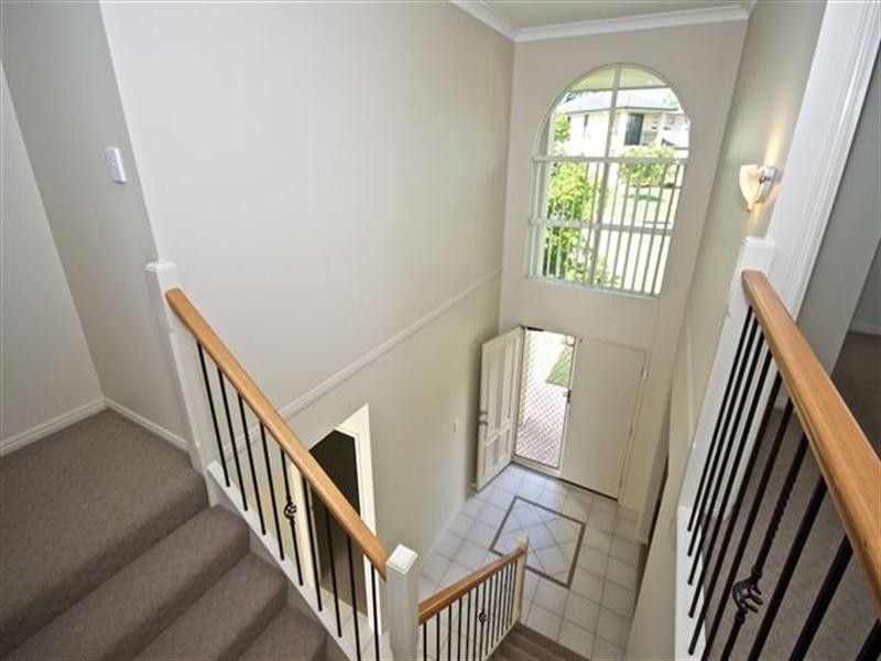 84 Golden Bear Drive, Arundel QLD 4214