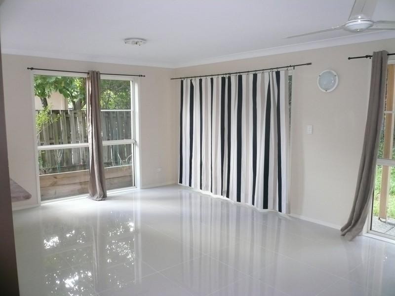 9/127 Greenacre Drive, Parkwood QLD 4214
