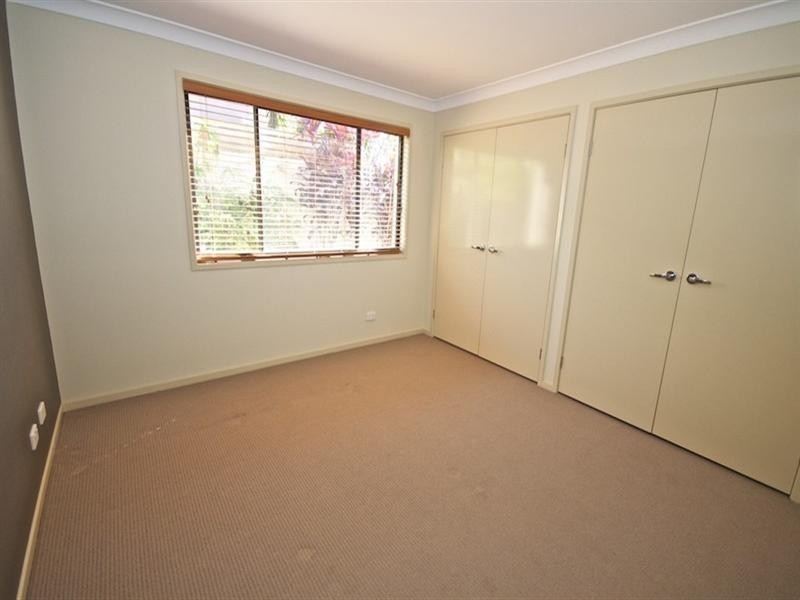 5 Eastbourne Chase, Arundel QLD 4214