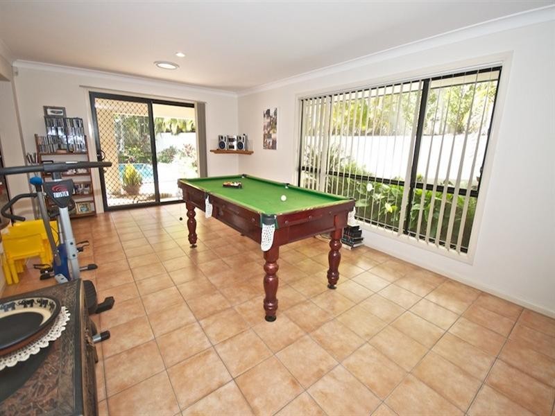 65 Arun Drive, Arundel QLD 4214