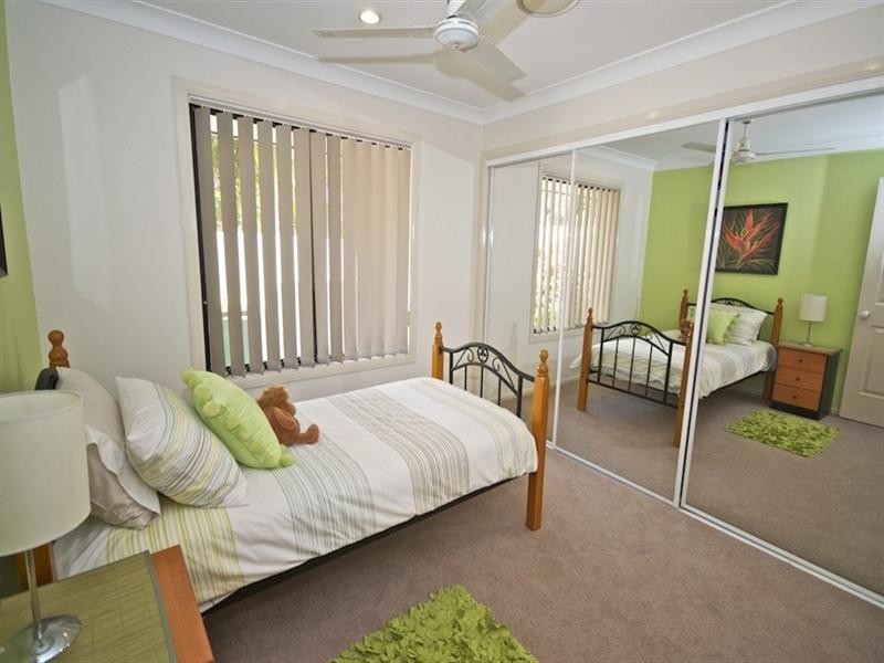 65 Arun Drive, Arundel QLD 4214