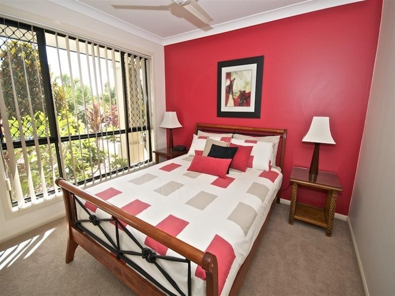 65 Arun Drive, Arundel QLD 4214