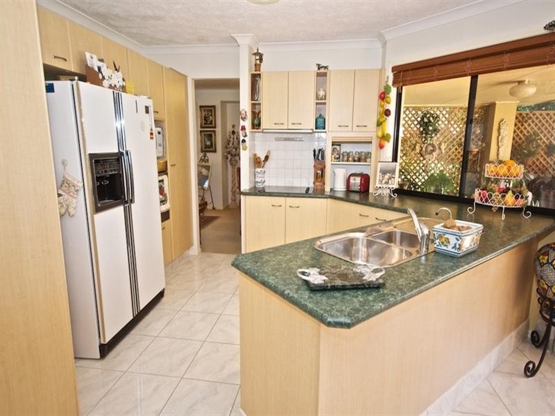 31 Ingles Circuit, Arundel QLD 4214