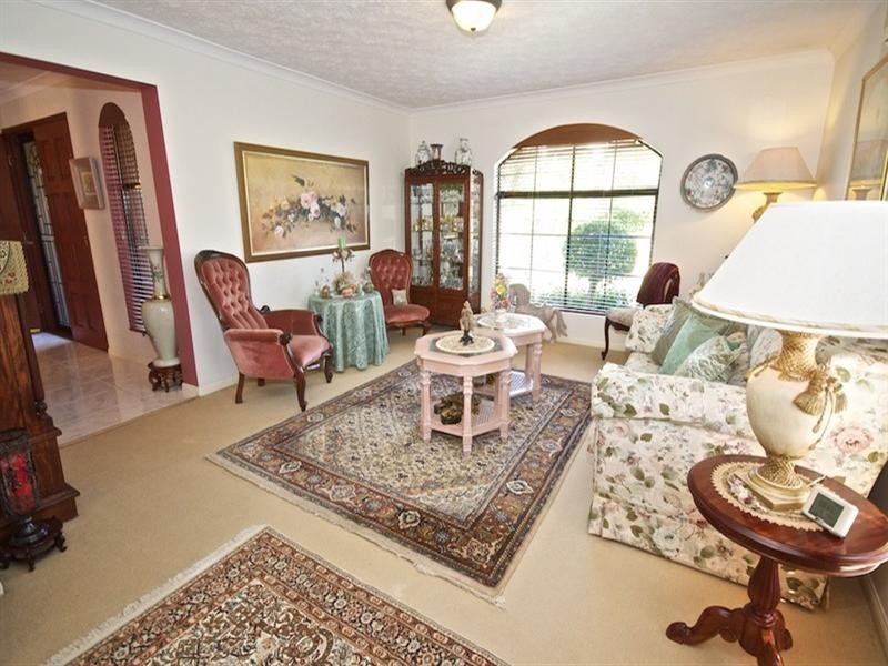 31 Ingles Circuit, Arundel QLD 4214