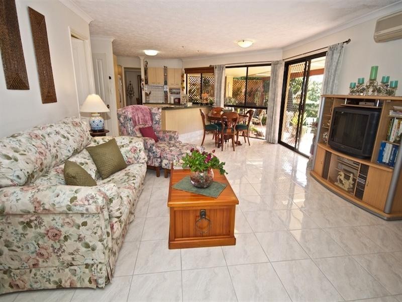 31 Ingles Circuit, Arundel QLD 4214