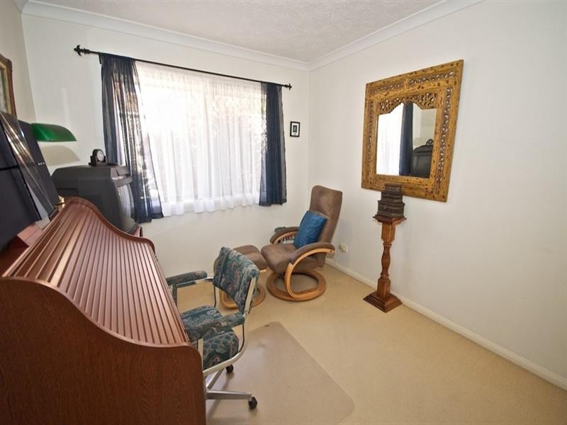 31 Ingles Circuit, Arundel QLD 4214