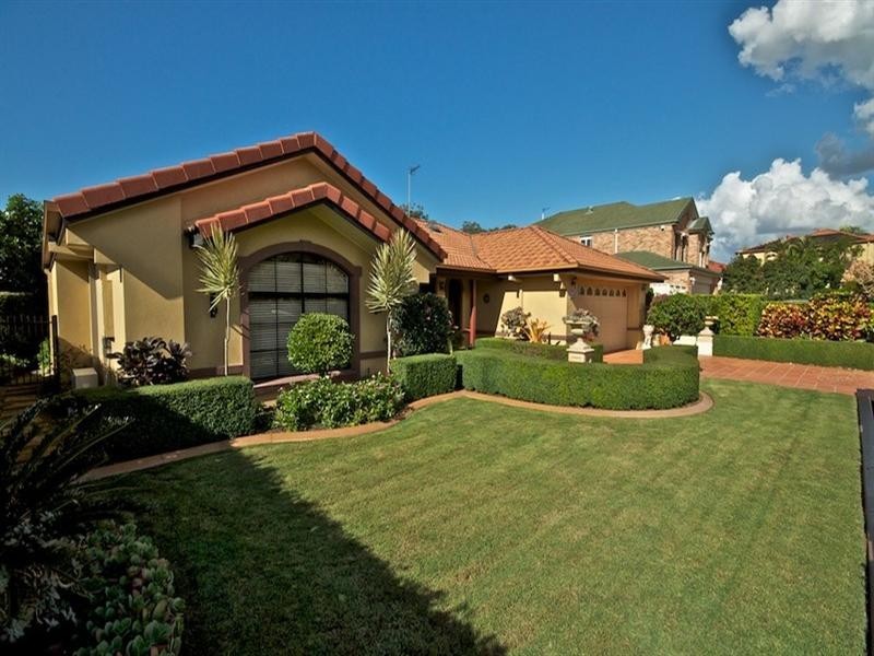 31 Ingles Circuit, Arundel QLD 4214