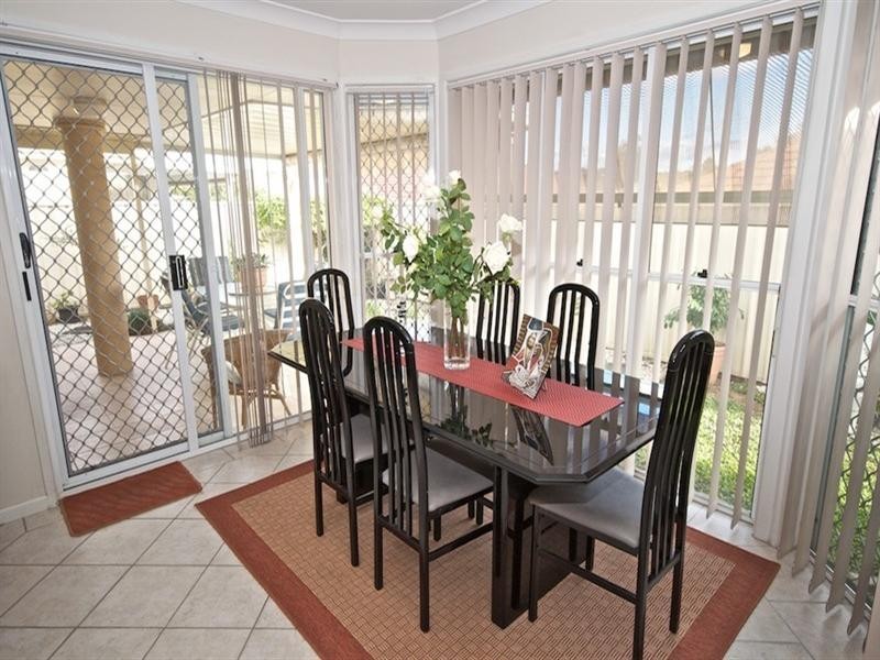 3 Dylan Street, Arundel QLD 4214