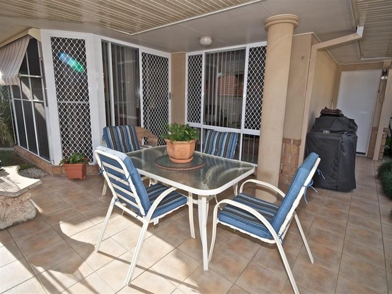 3 Dylan Street, Arundel QLD 4214