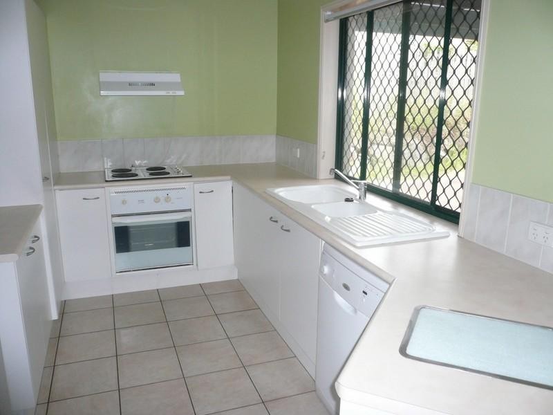 1/138 Greenacre Drive, Parkwood QLD 4214