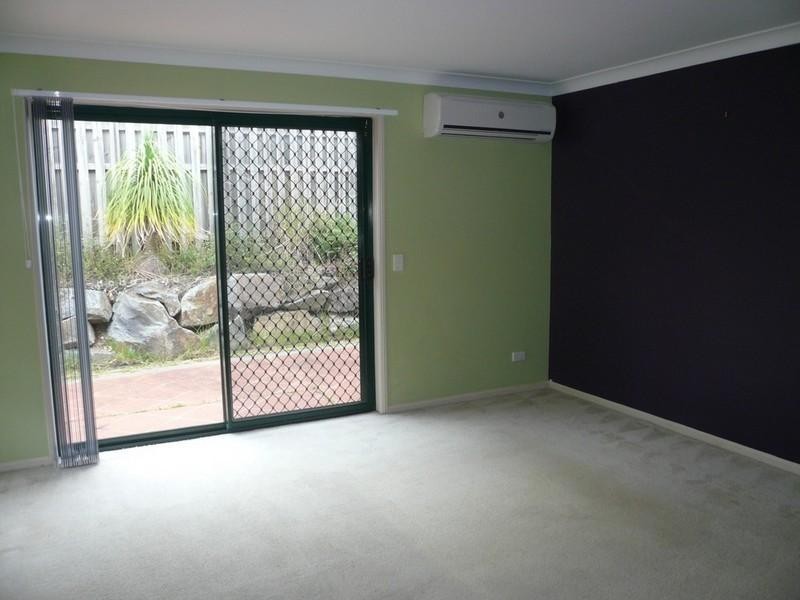 1/138 Greenacre Drive, Parkwood QLD 4214