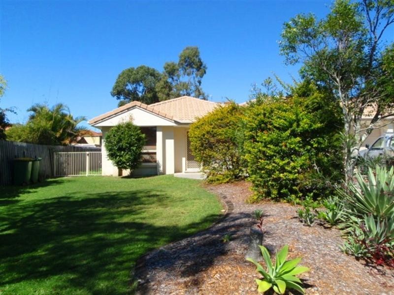 4a Joshua Close, Arundel QLD 4214
