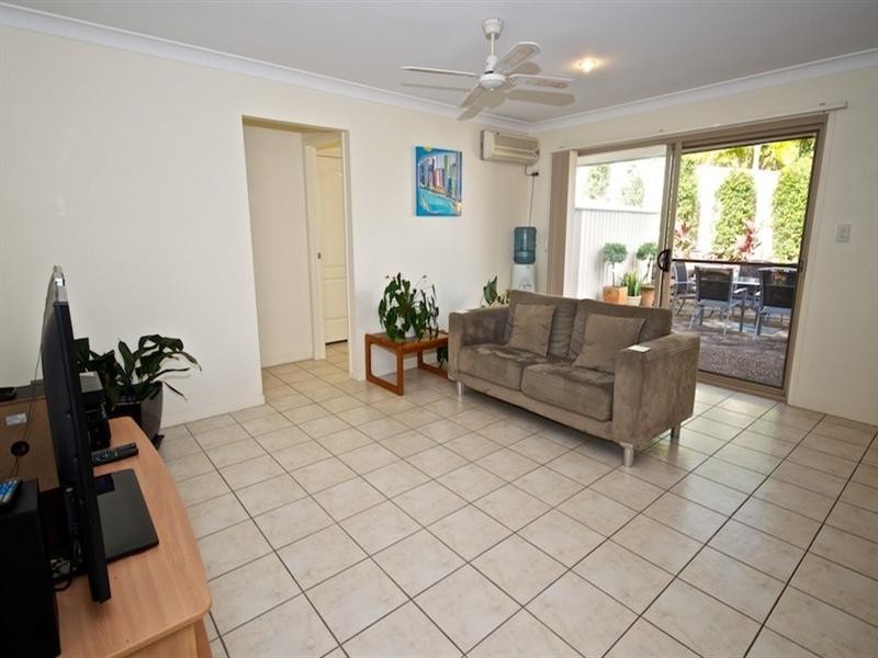 78 Ingles Circuit, Arundel QLD 4214